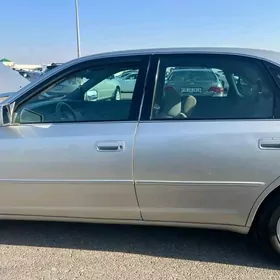 Toyota Avalon 2001