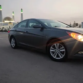 Hyundai Sonata 2011