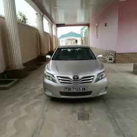 Toyota Camry 2011