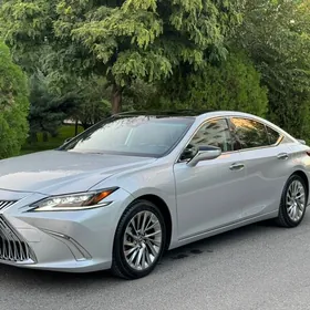 Lexus ES 350 2020