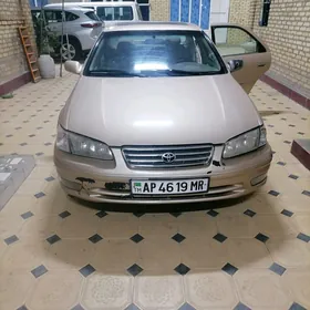 Toyota Camry 1998