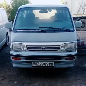 Toyota Hiace 1990