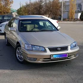 Toyota Camry 2000