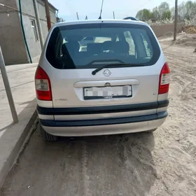 Opel Zafira 2003