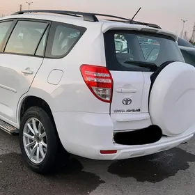 Toyota RAV4 2010