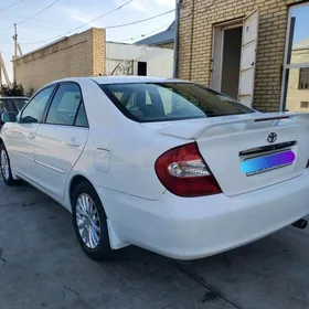 Toyota Camry 2004