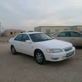 Toyota Camry 2000