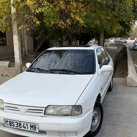 Nissan Primera 1991