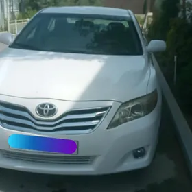 Toyota Camry 2010