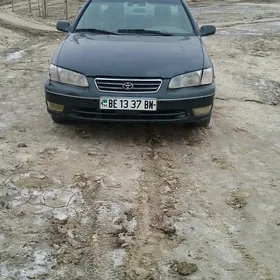 Toyota Camry 1999