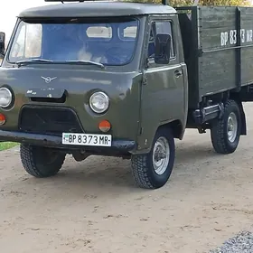 UAZ 2206 1989