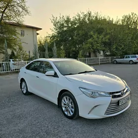 Toyota Camry 2017