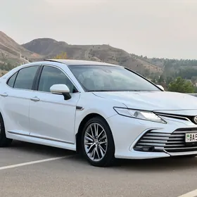 Toyota Camry 2022