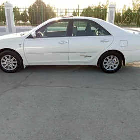 Toyota Camry 2004