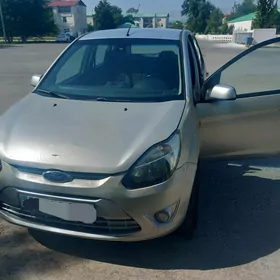 Ford Figo 2011