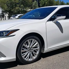 Lexus ES 350 2019