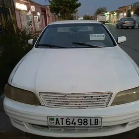 Nissan Cefiro 1995