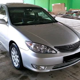 Toyota Camry 2005