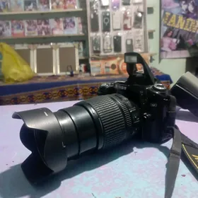 Nikon D90