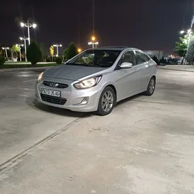 Hyundai Accent 2012