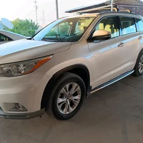 Toyota Highlander 2016