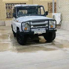 UAZ 469 1989