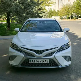 Toyota Camry 2020