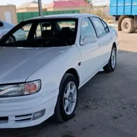 Nissan Maxima 2000