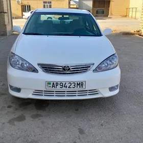 Toyota Camry 2004