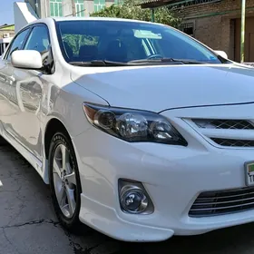 Toyota Corolla 2013