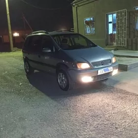 Opel Zafira 2001