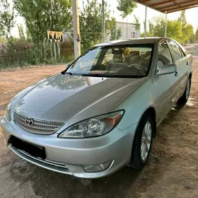 Toyota Camry 2004