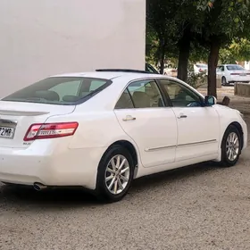 Toyota Camry 2011