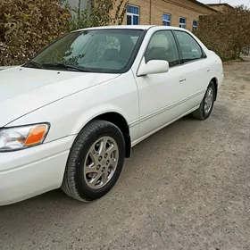 Toyota Camry 1999