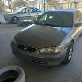 Toyota Camry 2000