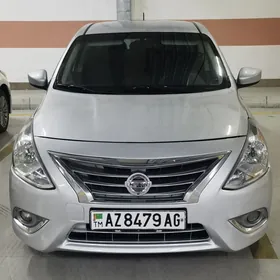 Nissan Versa 2015