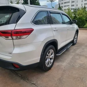 Toyota Highlander 2019