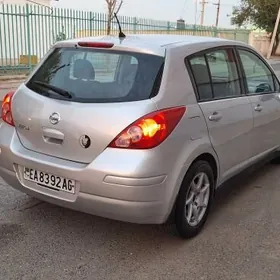 Nissan Versa 2010