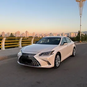 Lexus ES 350 2020