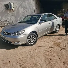 Toyota Camry 2004