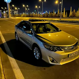 Toyota Camry 2012