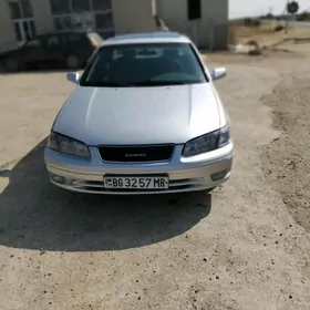 Toyota Camry 2000