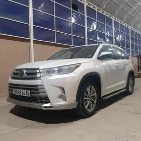 Toyota Highlander 2018