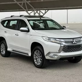 Mitsubishi Montero Sport 2020