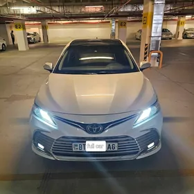 Toyota Camry 2018