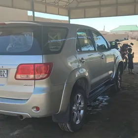 Toyota Fortuner 2006