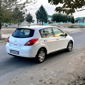 Nissan Versa 2009