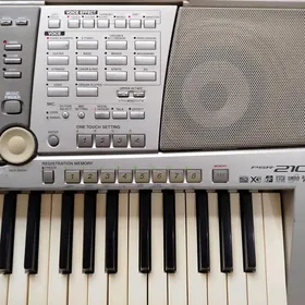 YAMAHA PSR 2100