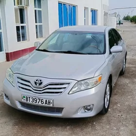 Toyota Camry 2011