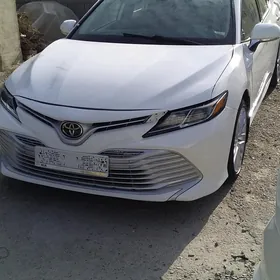 Toyota Camry 2020